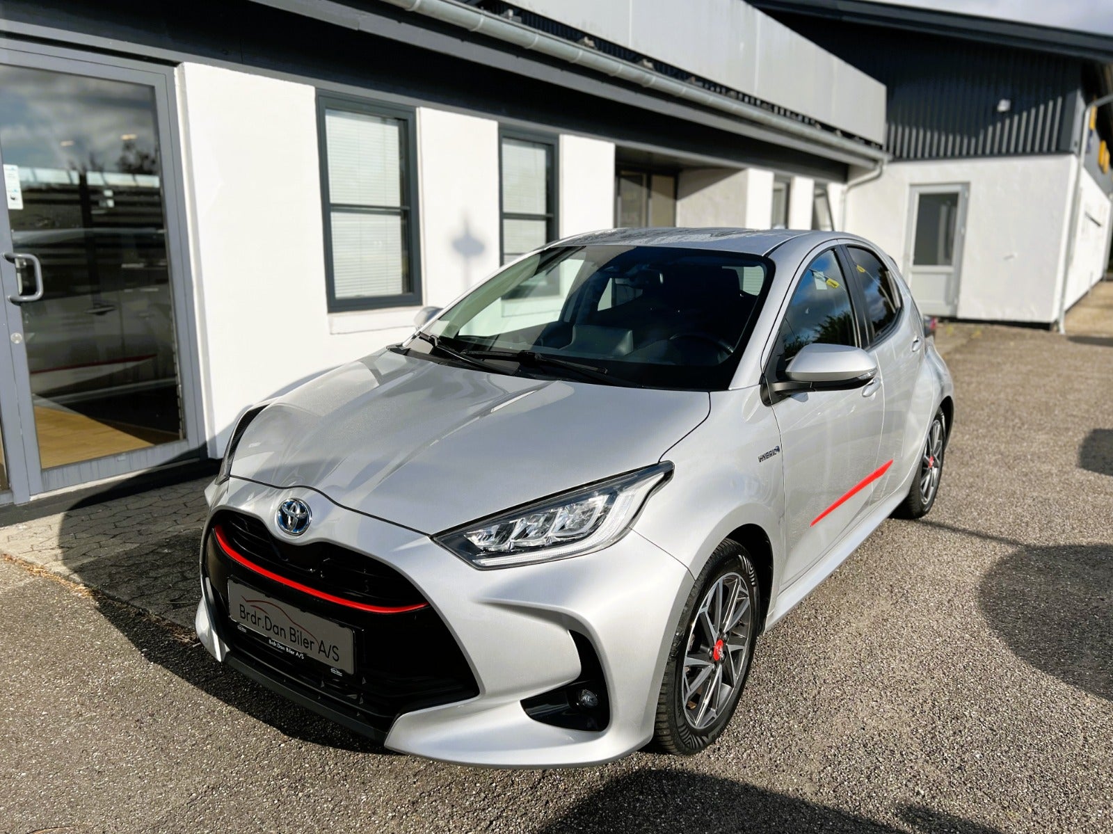 Billede af Toyota Yaris 1,5 Hybrid H3 Smart Design e-CVT