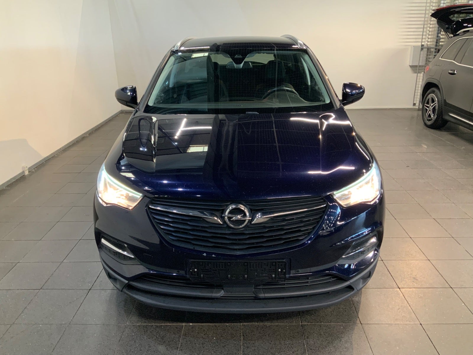 Opel Grandland X (2/8)