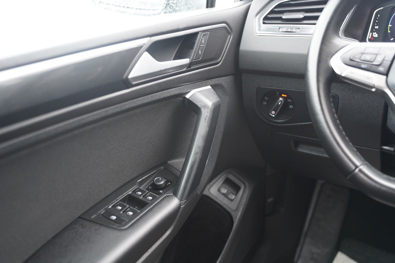 Billede af VW Tiguan 1,4 eHybrid Elegance DSG