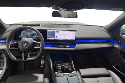 BMW i5 eDrive40 Touring Fully Charged M-Sport