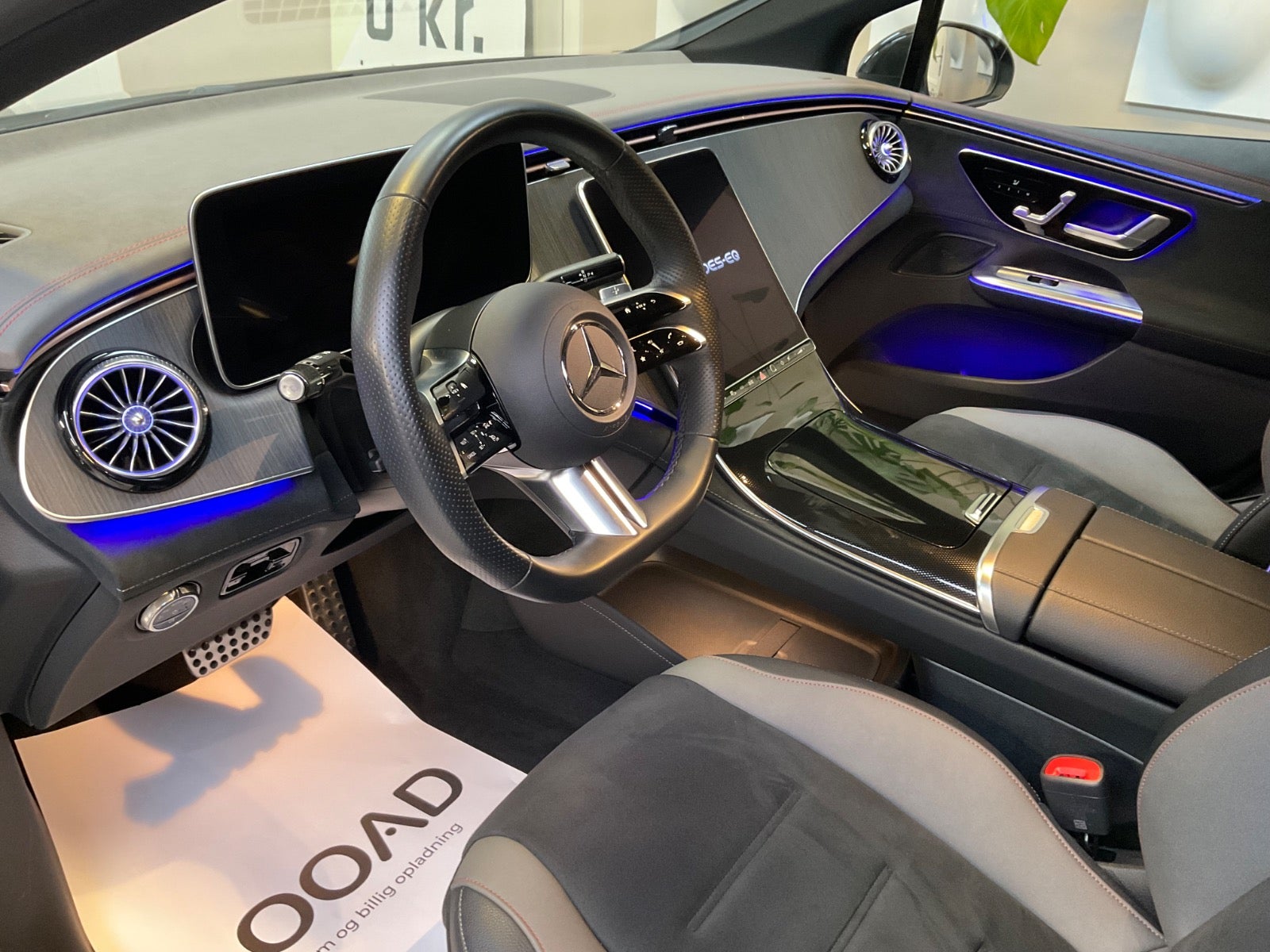 Mercedes EQE350 AMG Line 4d - 11