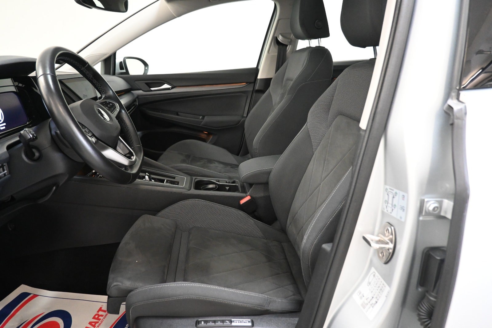 VW Golf VIII eHybrid DSG