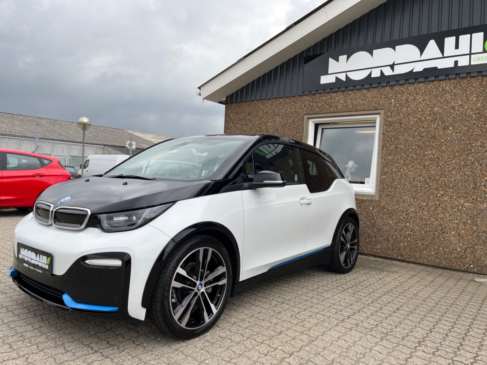 BMW i3s  Charged Plus 5d - 2
