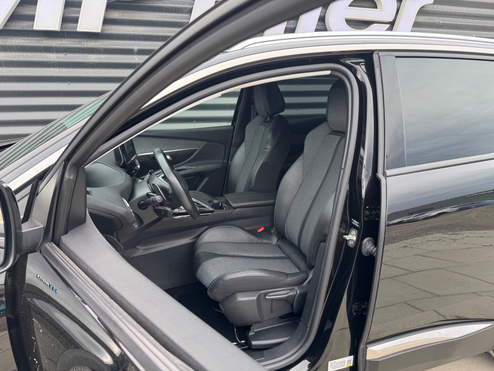 Billede af Peugeot 3008 1,6 Hybrid Allure Pack EAT8