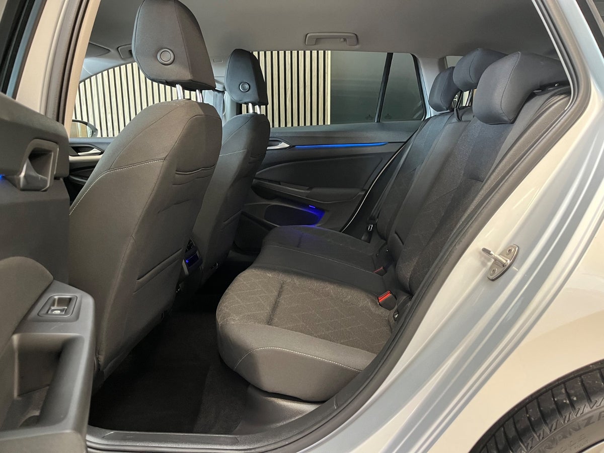VW Golf VIII eTSi 130 Life Variant DSG