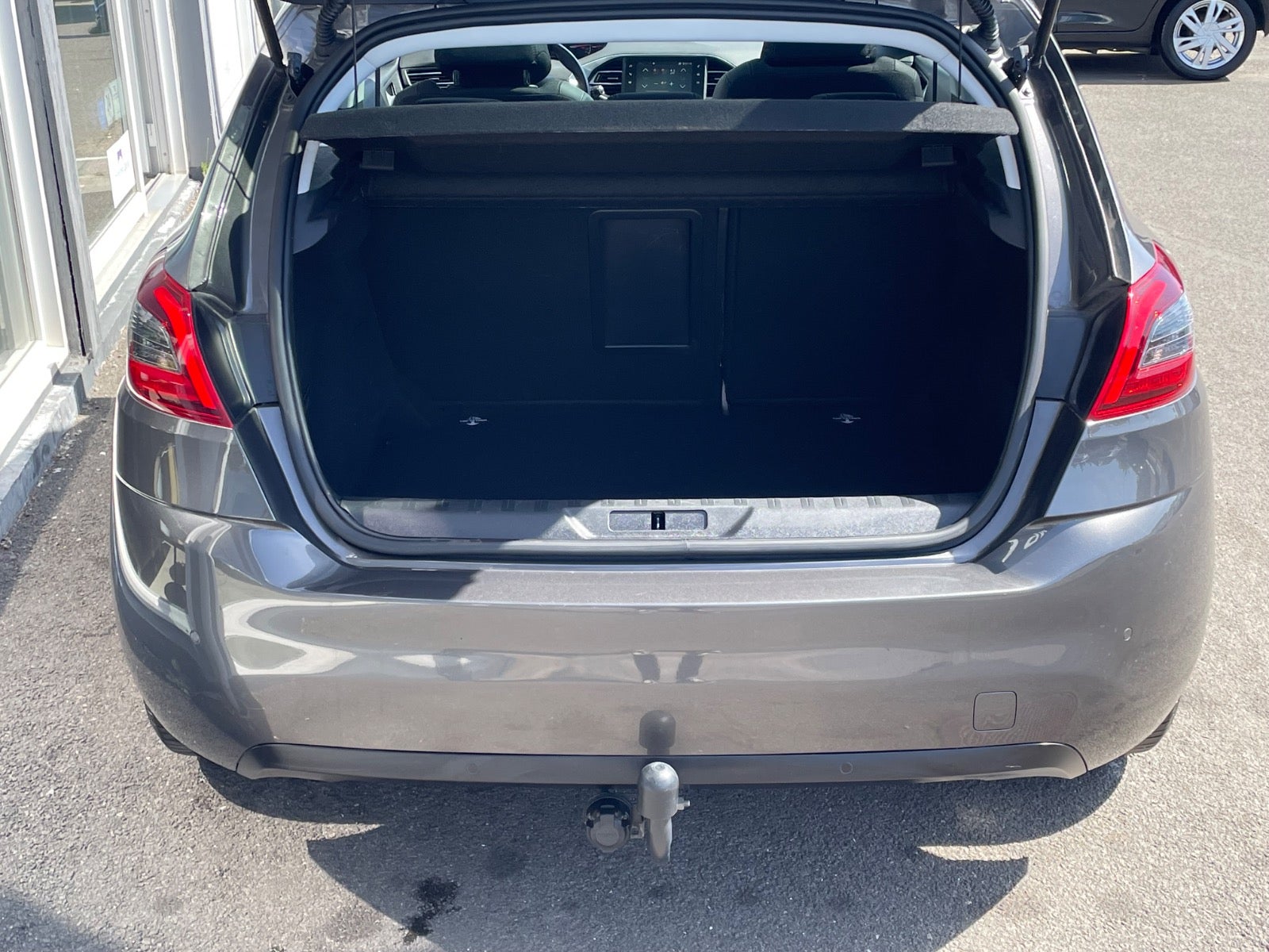 Billede af Peugeot 308 1,5 BlueHDi 130 Allure Sky