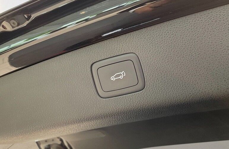 MG EHS PHEV Luxury