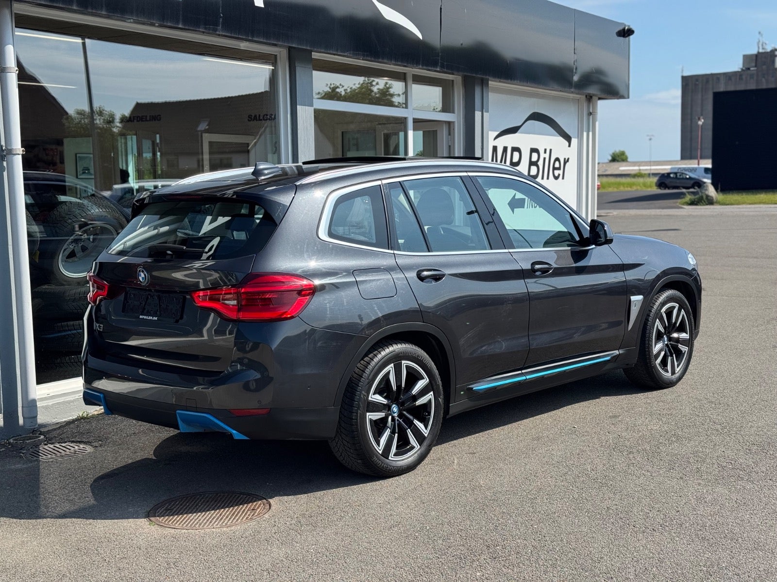 Billede af BMW iX3  Charged