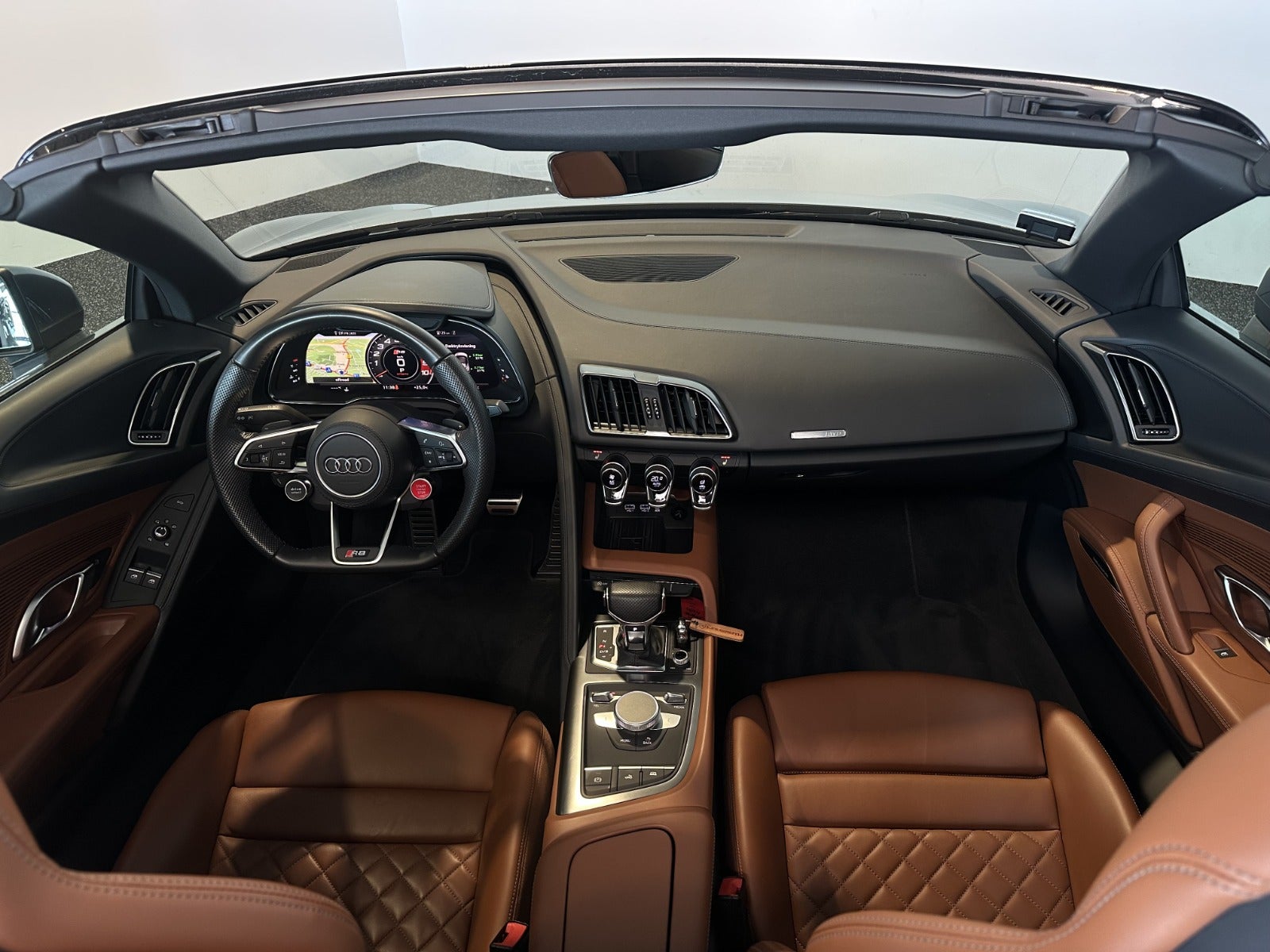 Audi R8 5,2 FSi Spyder S-tr. RWD 2d - 5