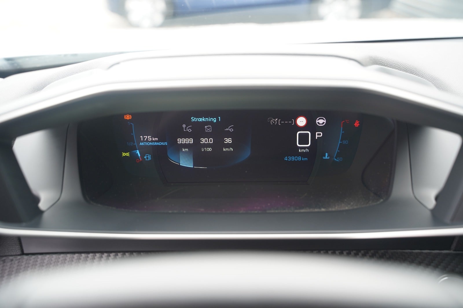 Billede af Peugeot 2008 1,2 PureTech 130 Allure Pack EAT8