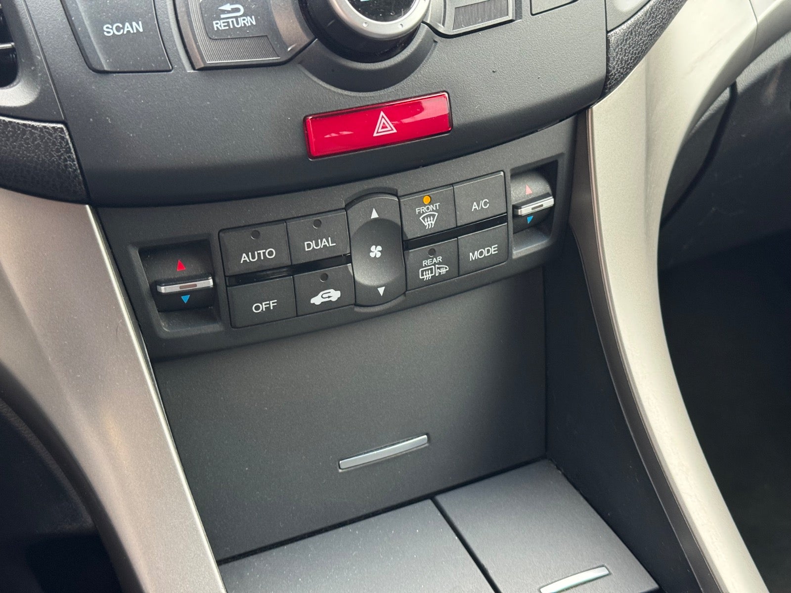 Billede af Honda Accord 2,2 i-DTEC Elegance Tourer