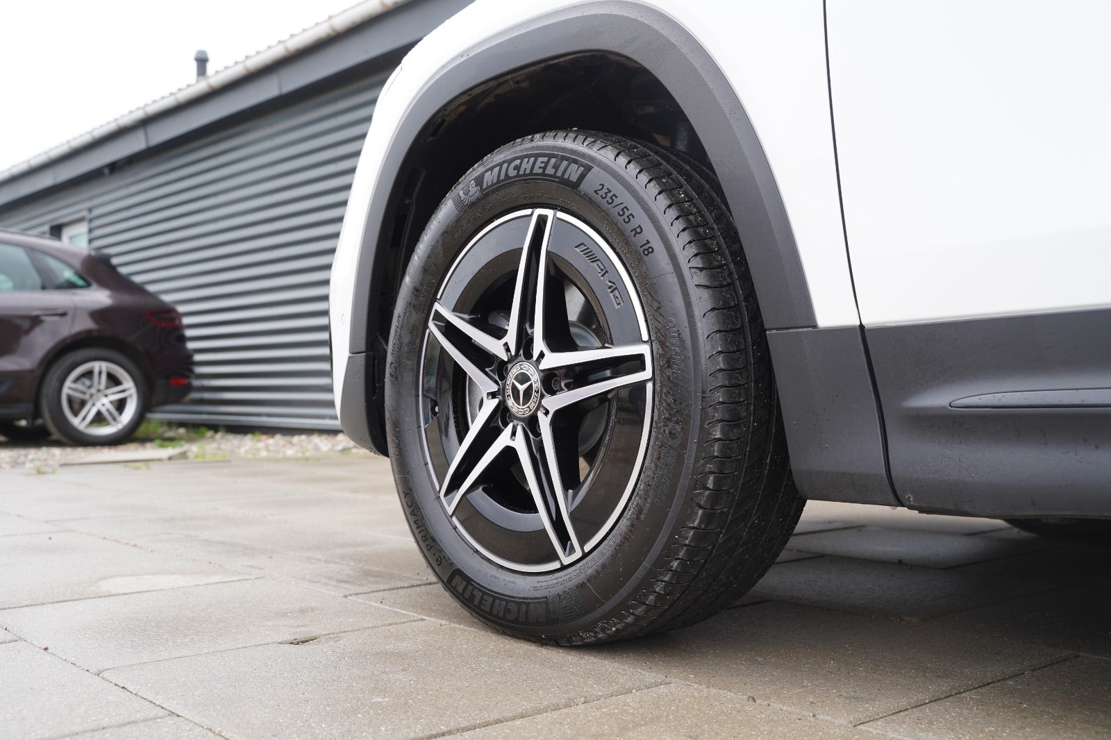 Billede af Mercedes EQB300  AMG Line 4Matic