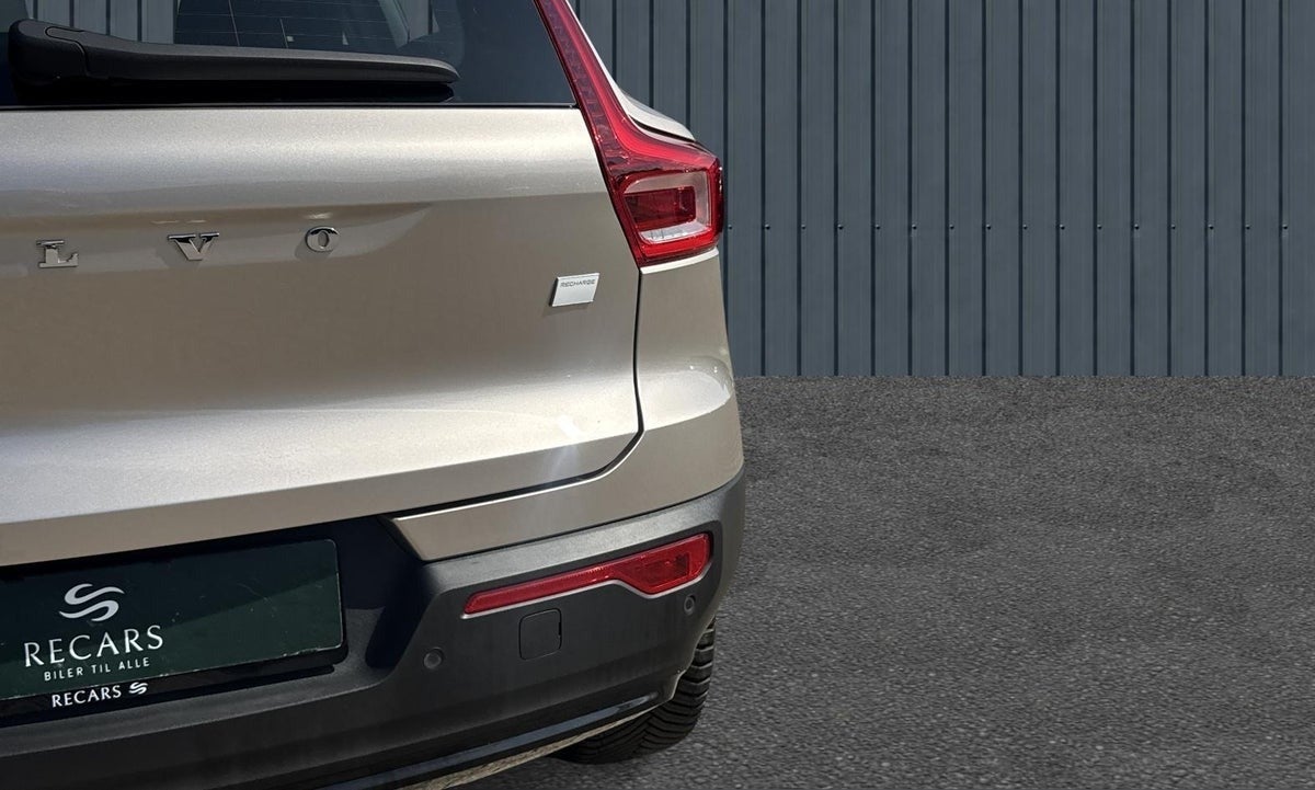 Volvo XC40 ReCharge Extended Range Core thumbnail 5