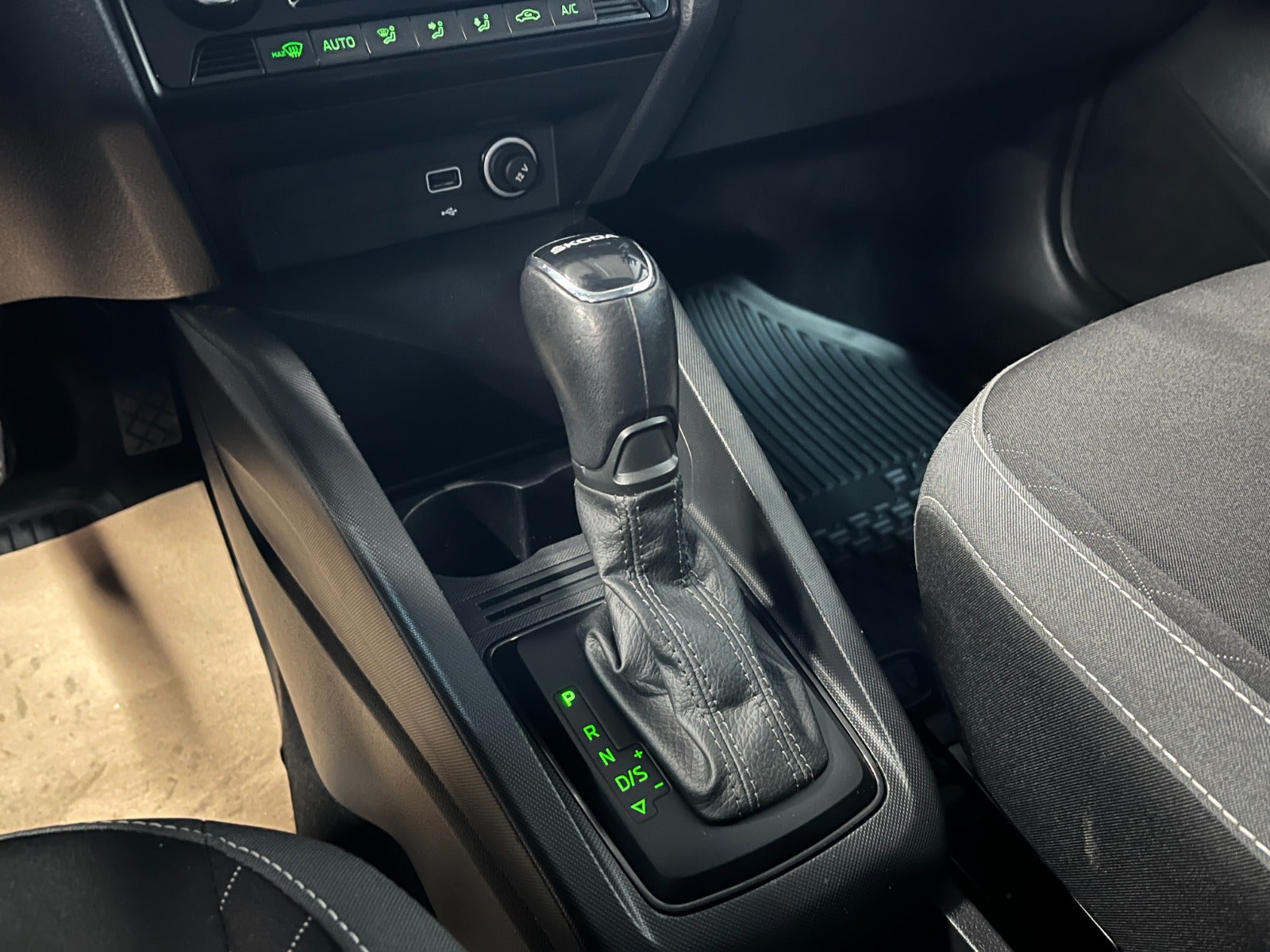 Billede af Skoda Fabia 1,0 TSi 110 Ambition Combi DSG