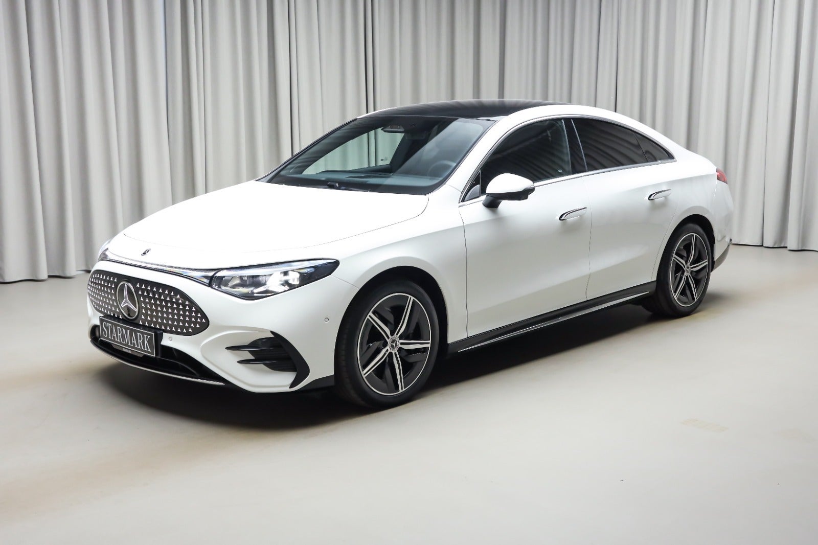Mercedes-Benz CLA 250+ (1/8)
