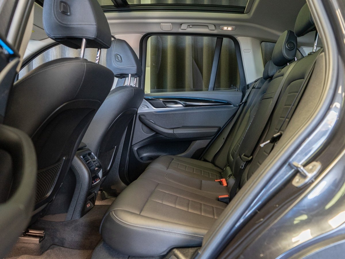 Billede af BMW iX3  Charged