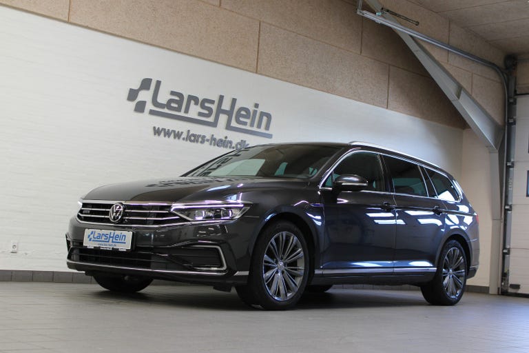 VW Passat GTE Variant DSG
