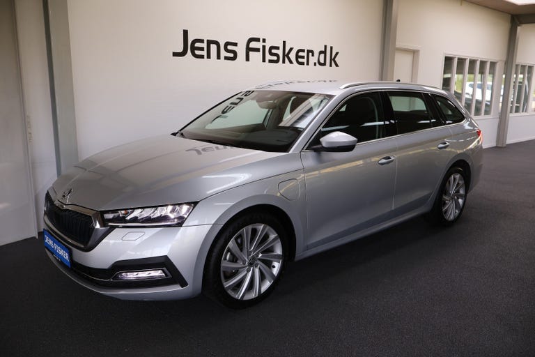 Skoda Octavia TSi iV Plus Combi DSG