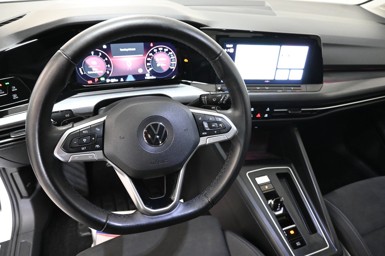 VW Golf VIII eHybrid DSG