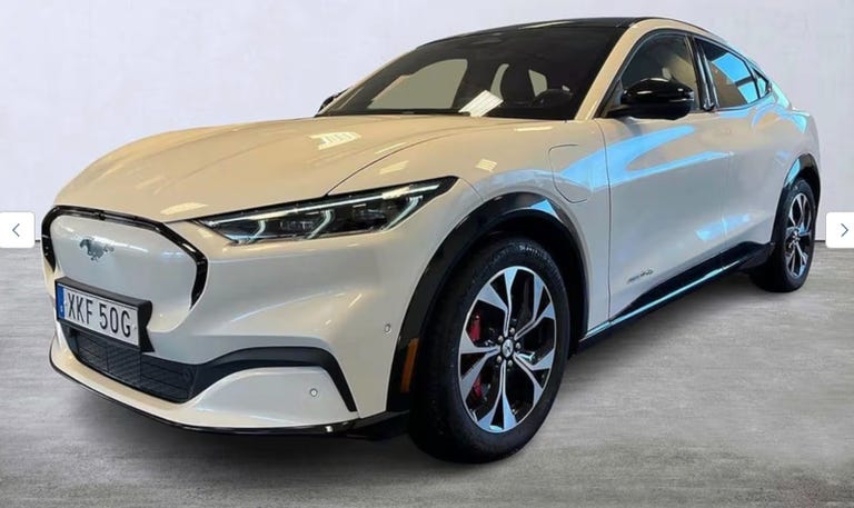 Ford Mustang Mach-E Standard Range AWD