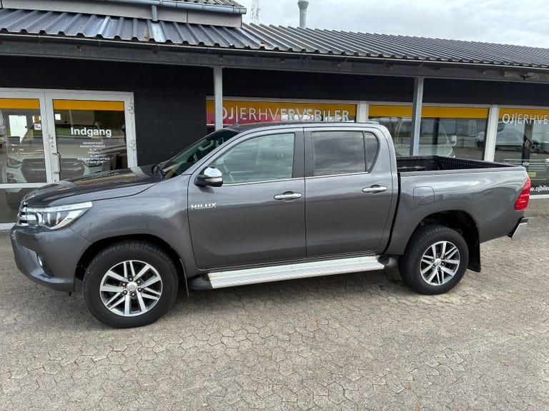 Toyota HiLux D-4D 150 T4 Db.Kab aut. 4x4
