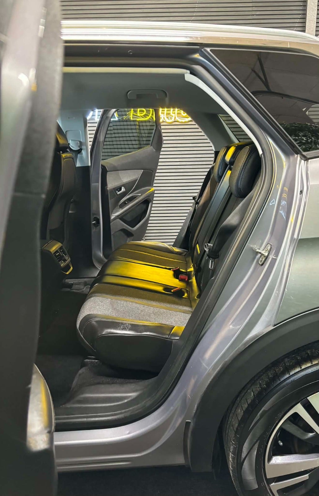 Billede af Peugeot 3008 1,2 e-THP 130 Active EAT6