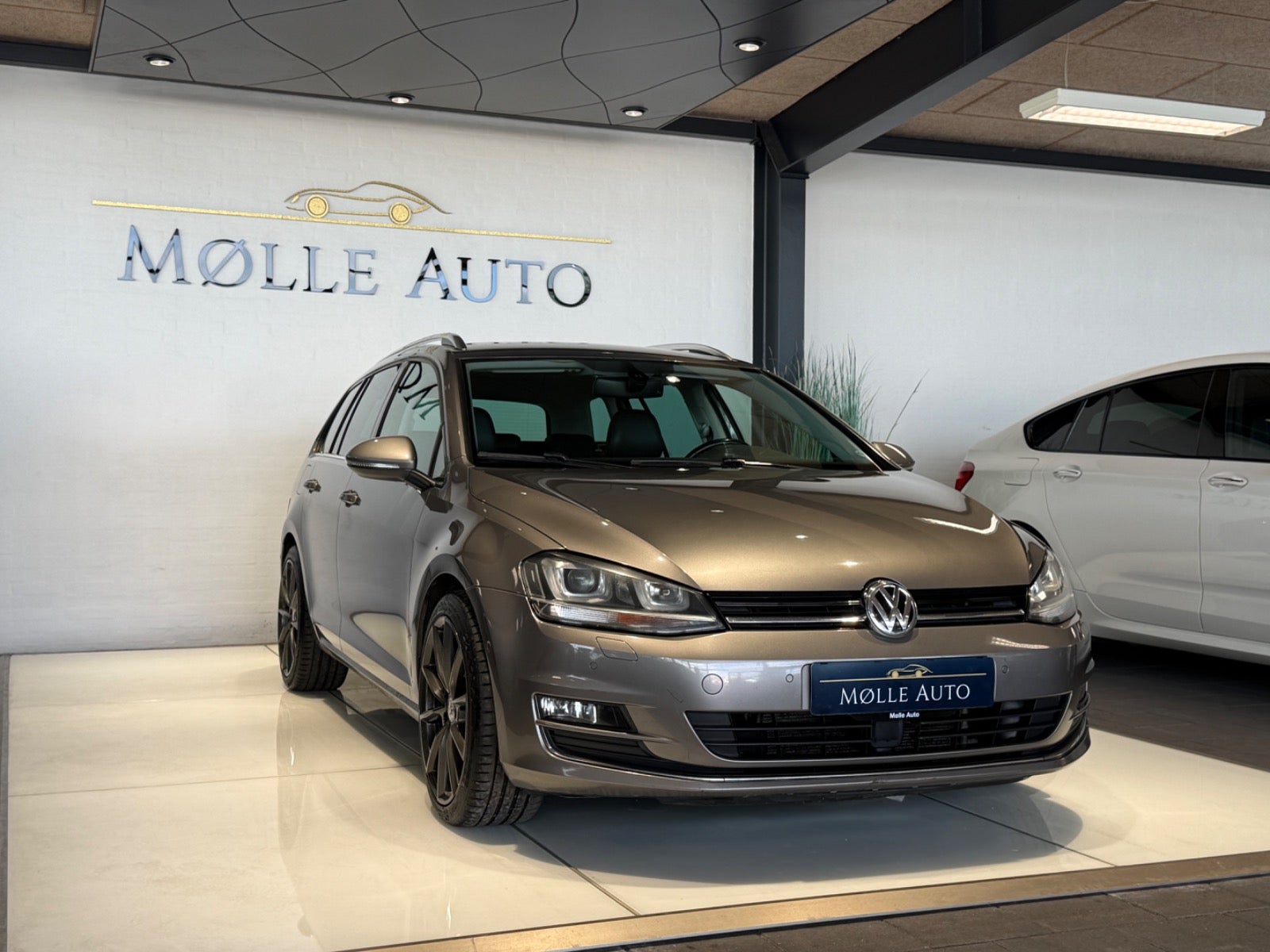 Billede af VW Golf VII 2,0 TDi 150 Highline Variant DSG BMT