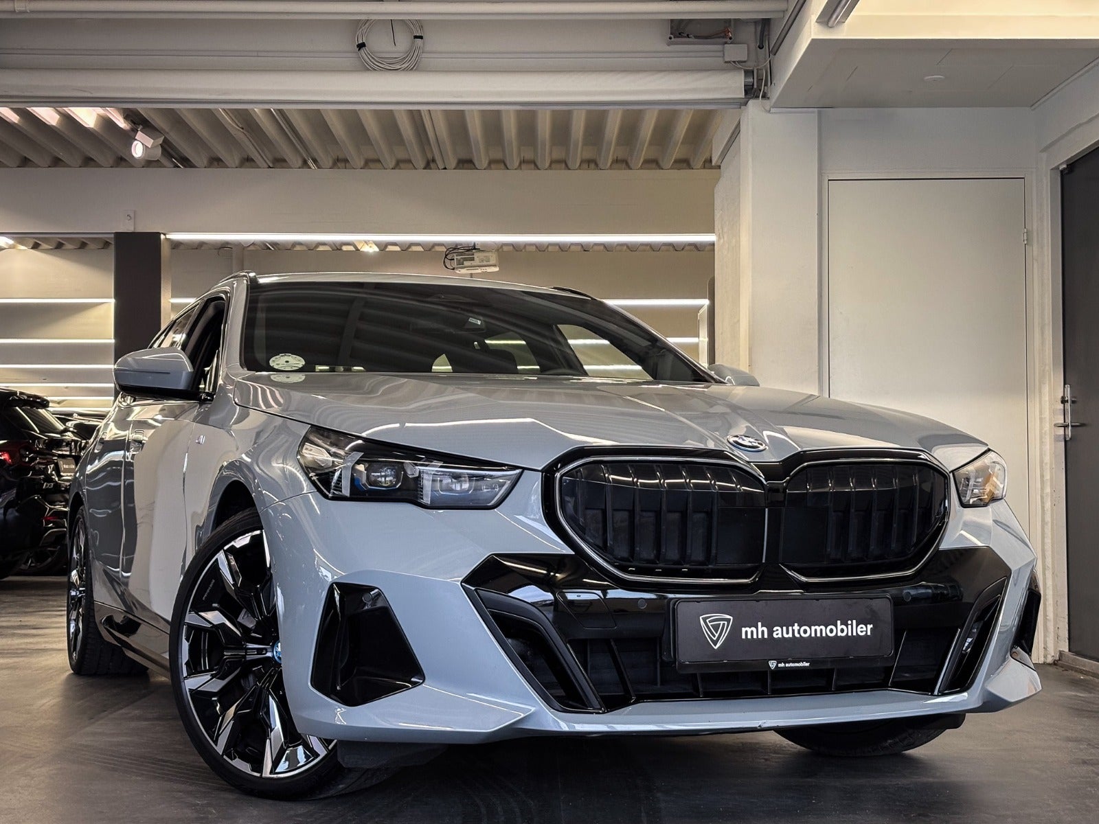 Billede af BMW i5  eDrive40 Touring M-Sport