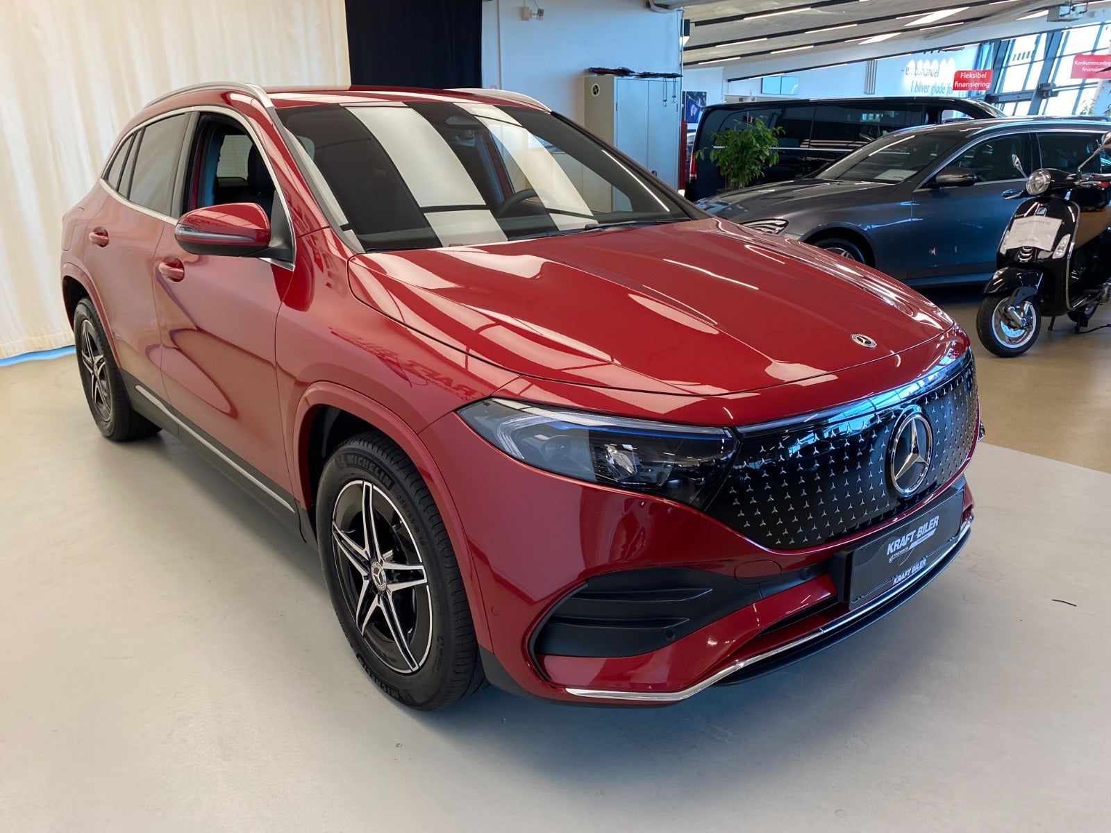Billede af Mercedes EQA350  AMG Line 4Matic