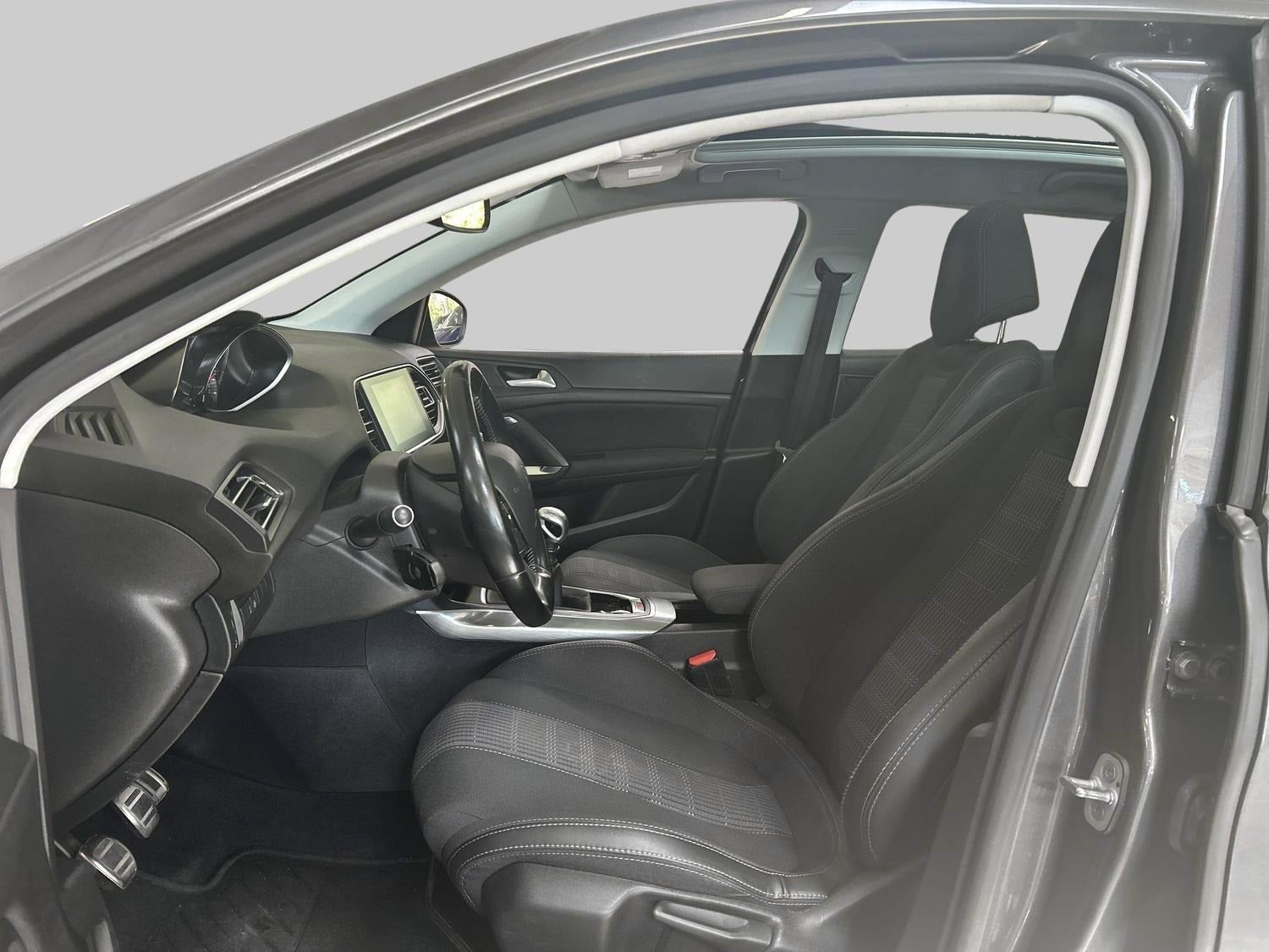 Billede af Peugeot 308 1,2 e-THP 130 Allure Sky SW