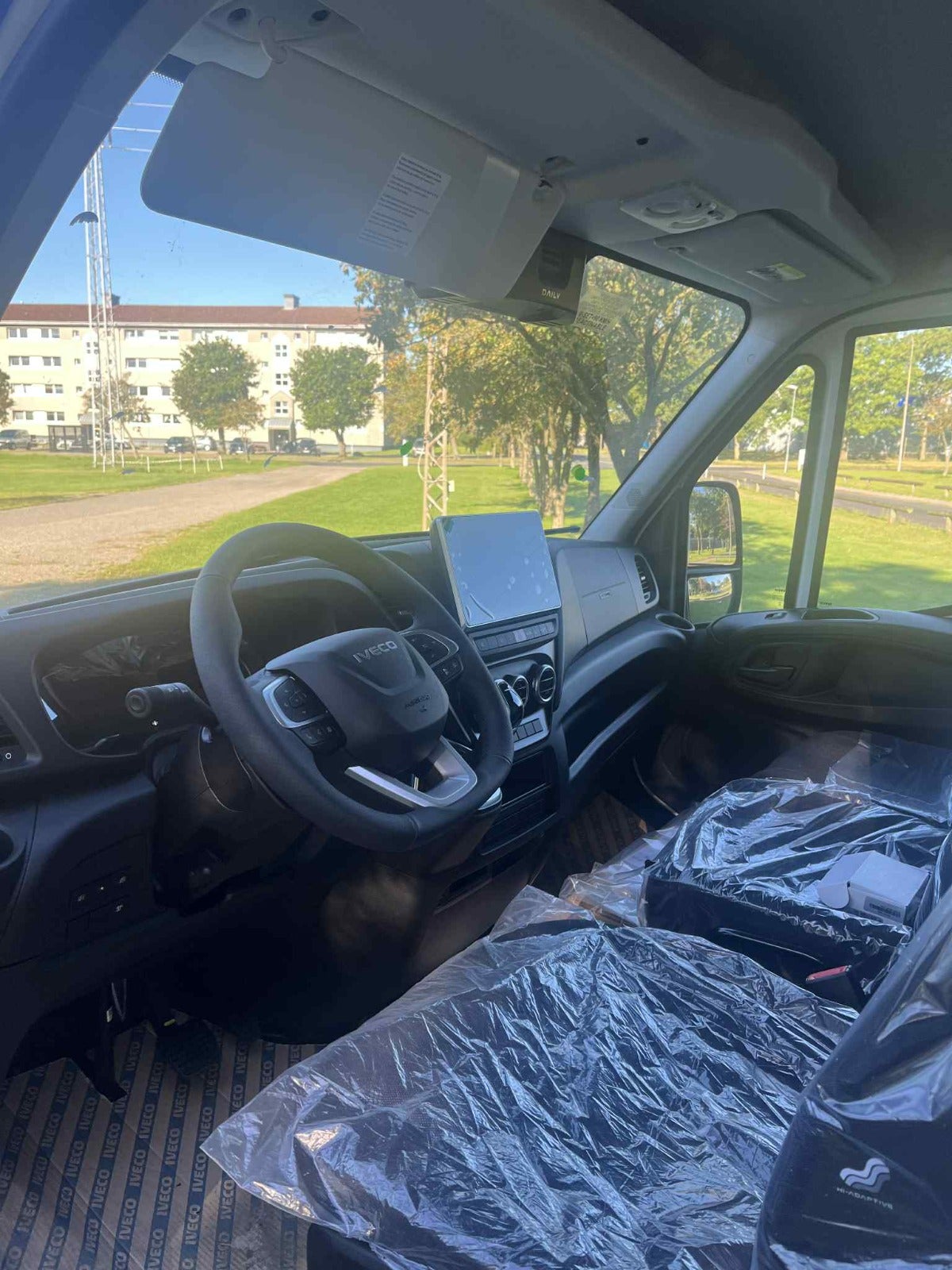 Billede af Iveco Daily 2,3 35S16 4100mm Alukasse m/lift AG8