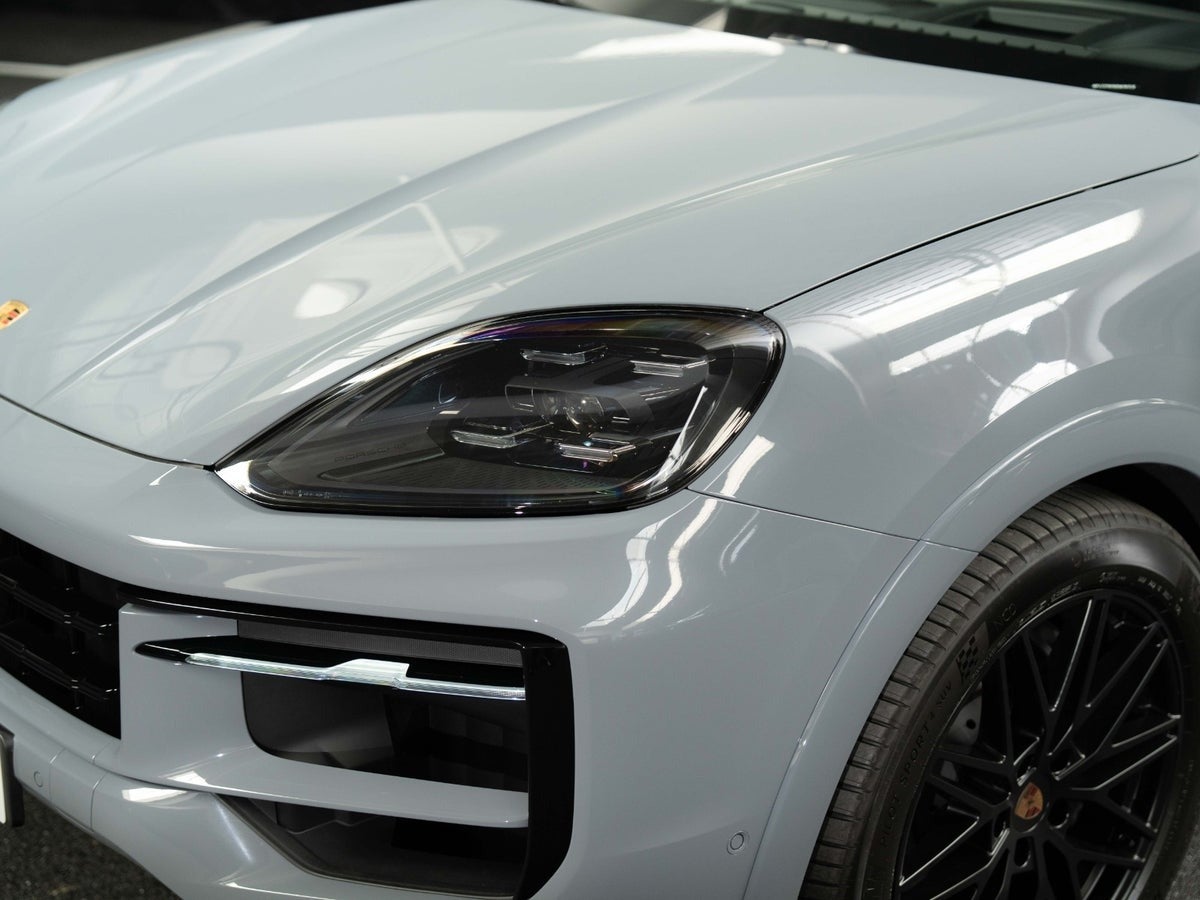 Gallery image 4 of 18