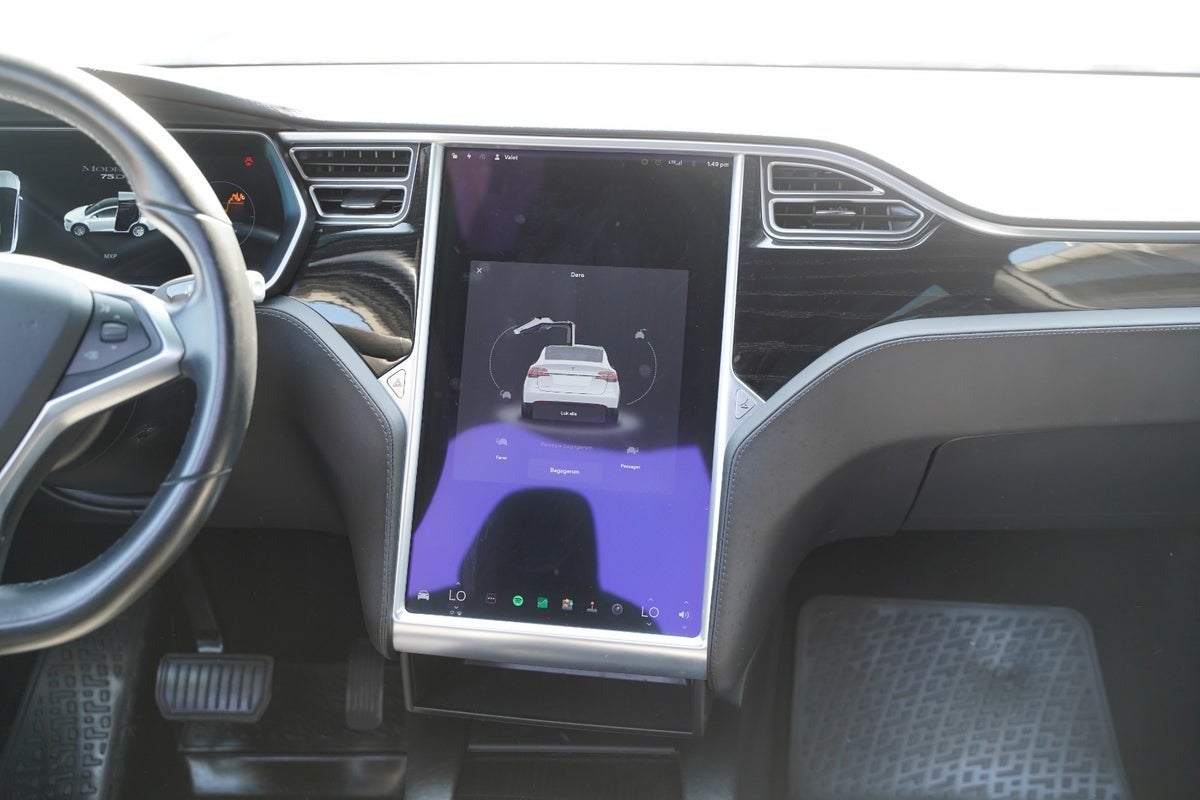 Billede af Tesla Model X  75D