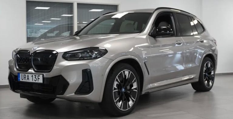 BMW iX3 Charged Plus M-Sport