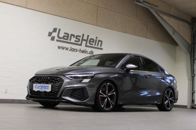Audi S3 TFSi quattro S-tr.