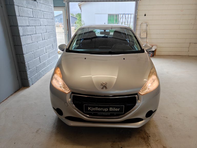 Peugeot 208 VTi Active