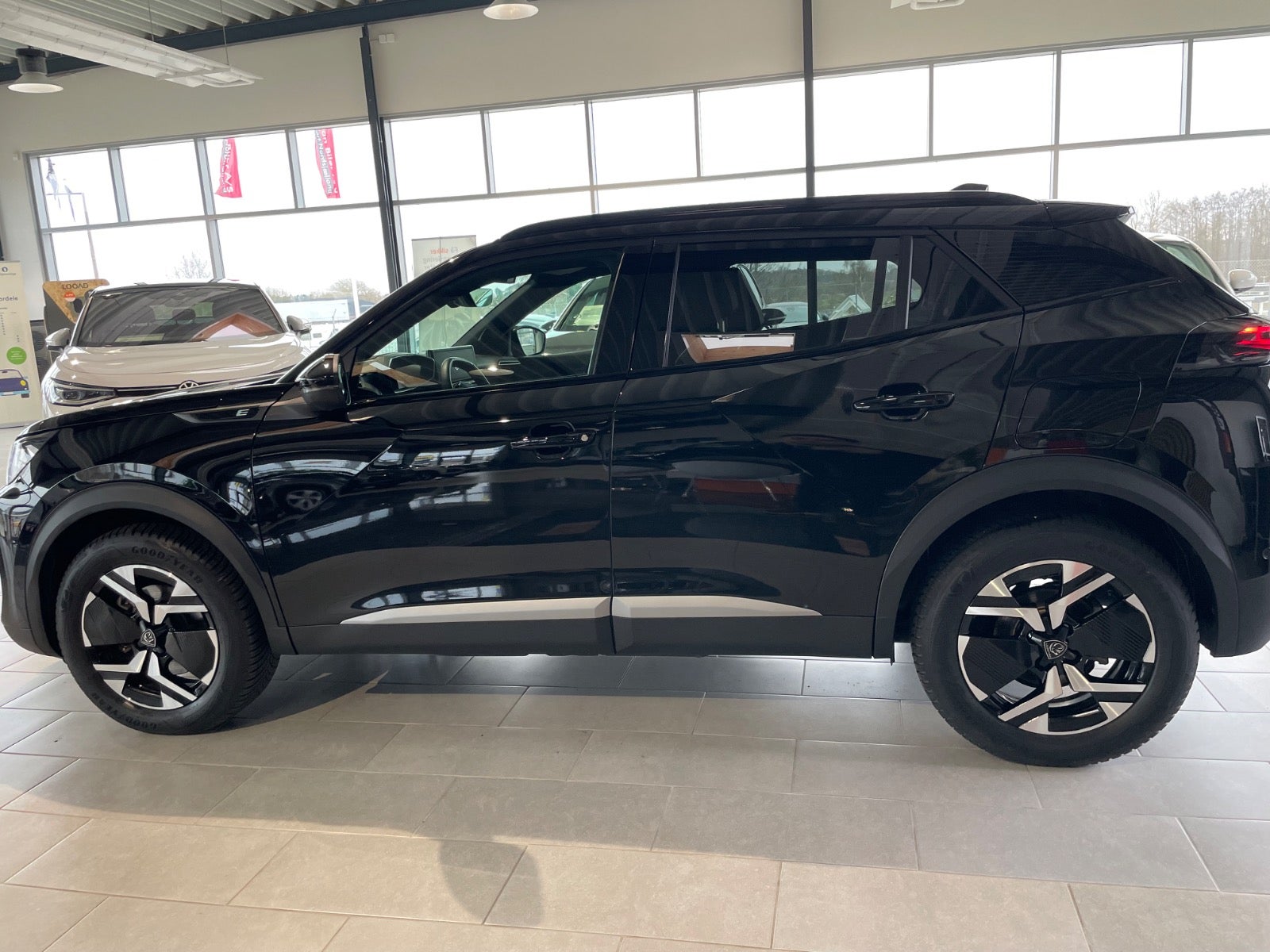 Billede af Peugeot e-2008 54 GT