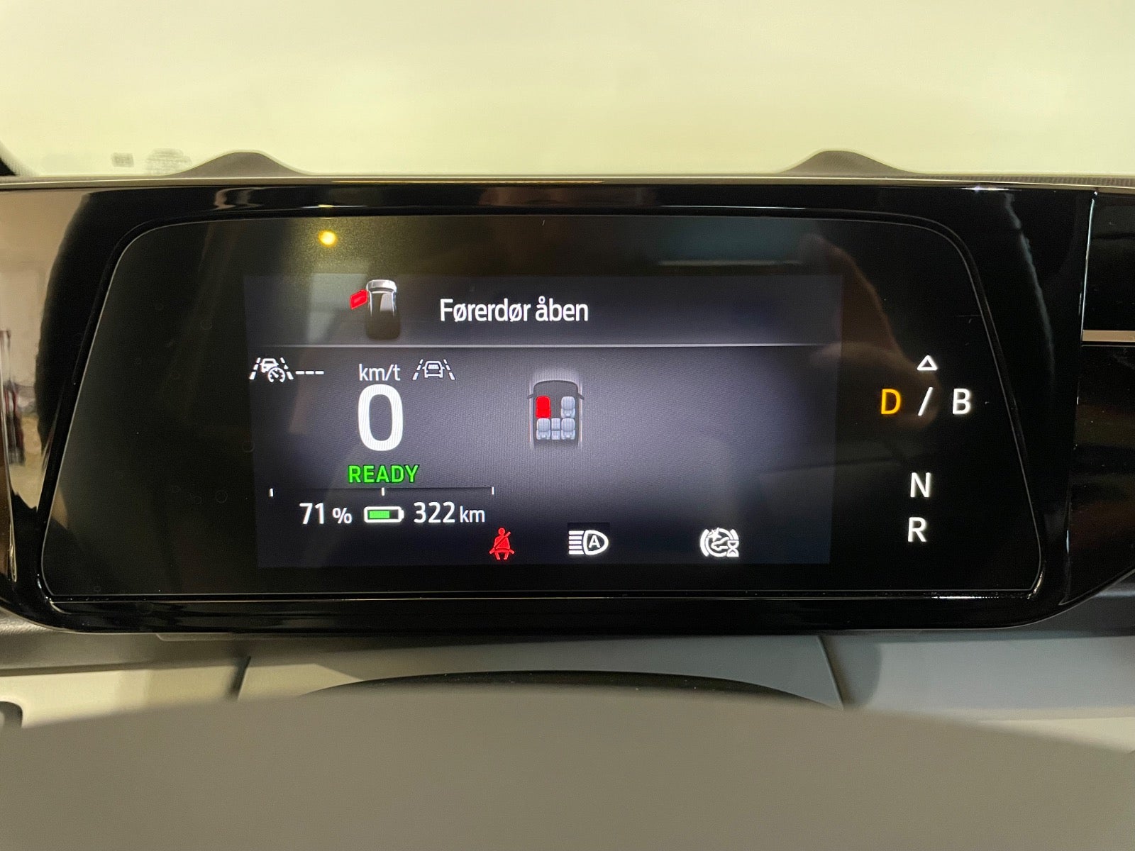 Ford Explorer Premium Extended Range