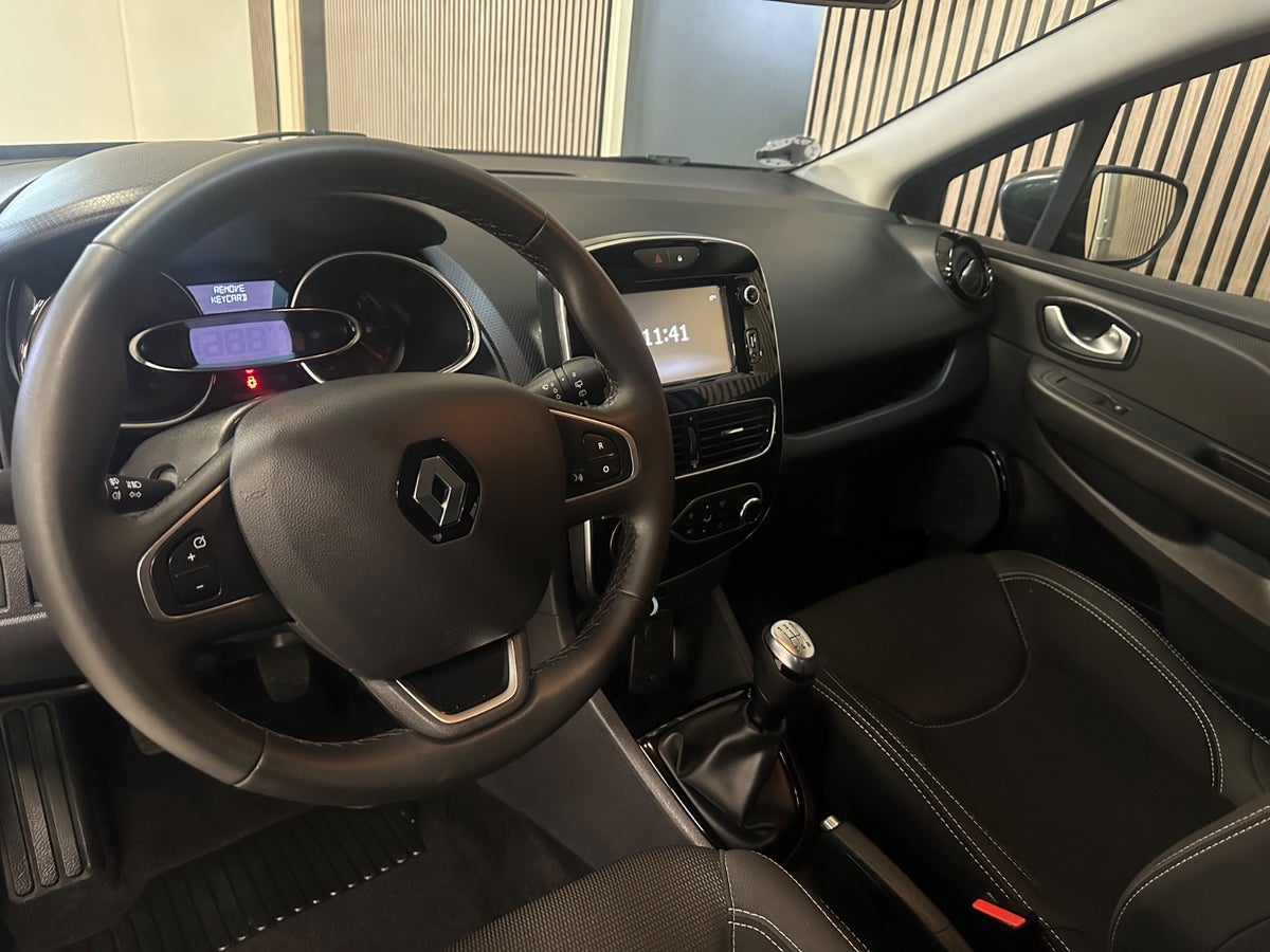 Renault Clio IV TCe 90 Zen Renault Clio IV TCe 90 Zen