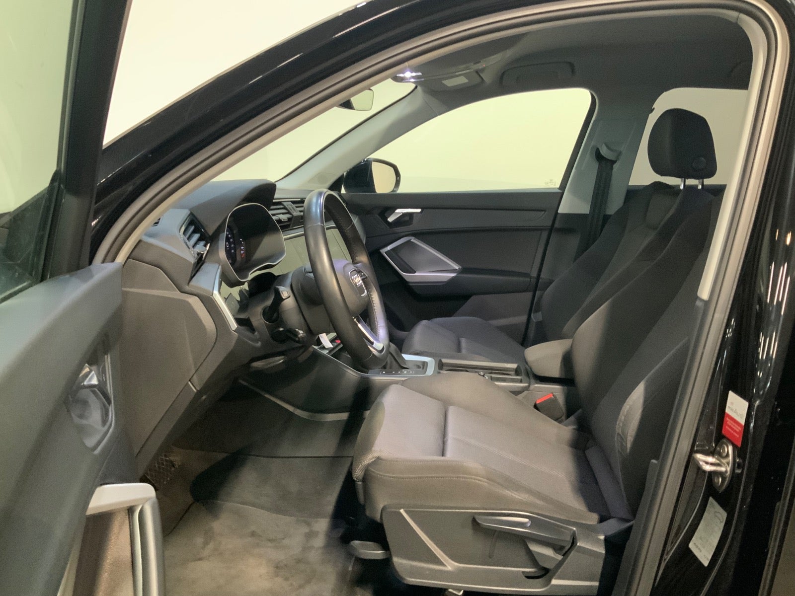 Audi Q3 (6/8)