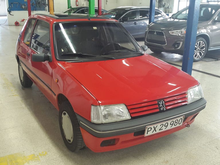 Peugeot 205 Forever