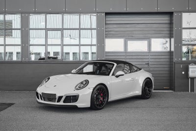 Porsche 911 Targa 4 GTS 3,0 PDK 2d