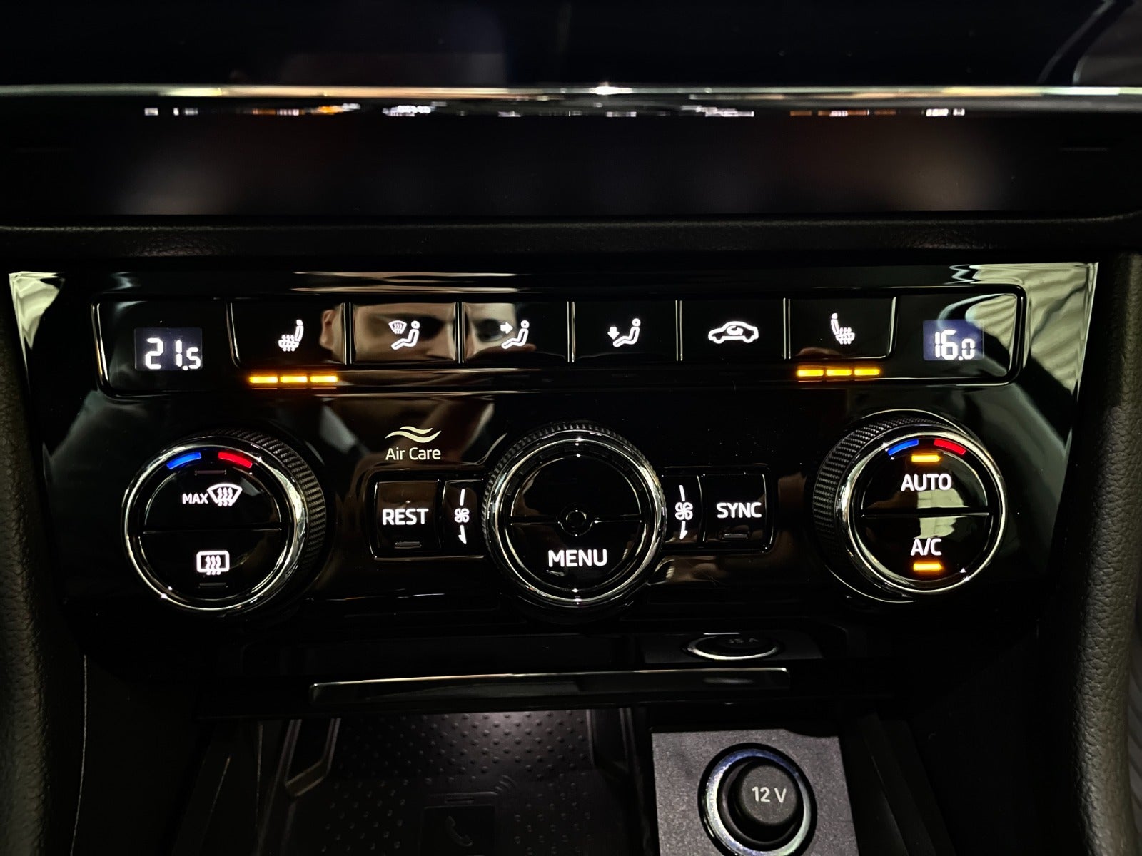 Skoda Superb TSi iV Business Executive Combi DSG