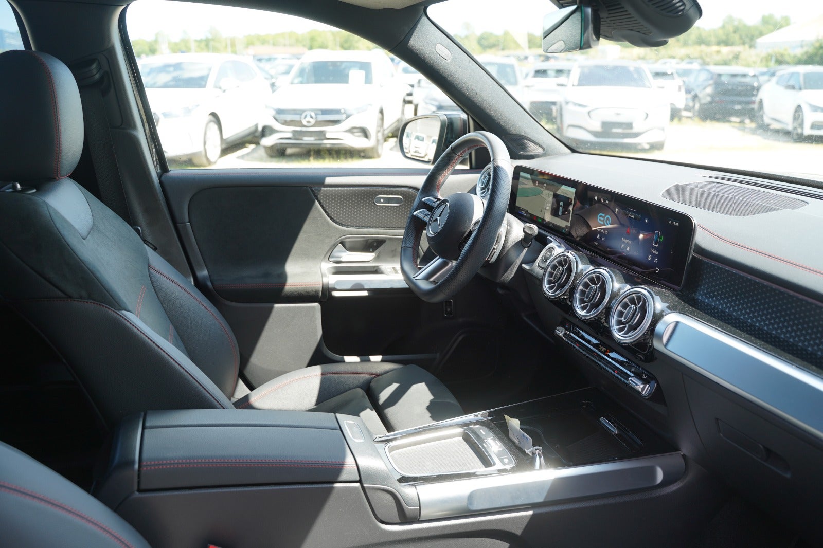 Billede af Mercedes EQB300  AMG Line 4Matic