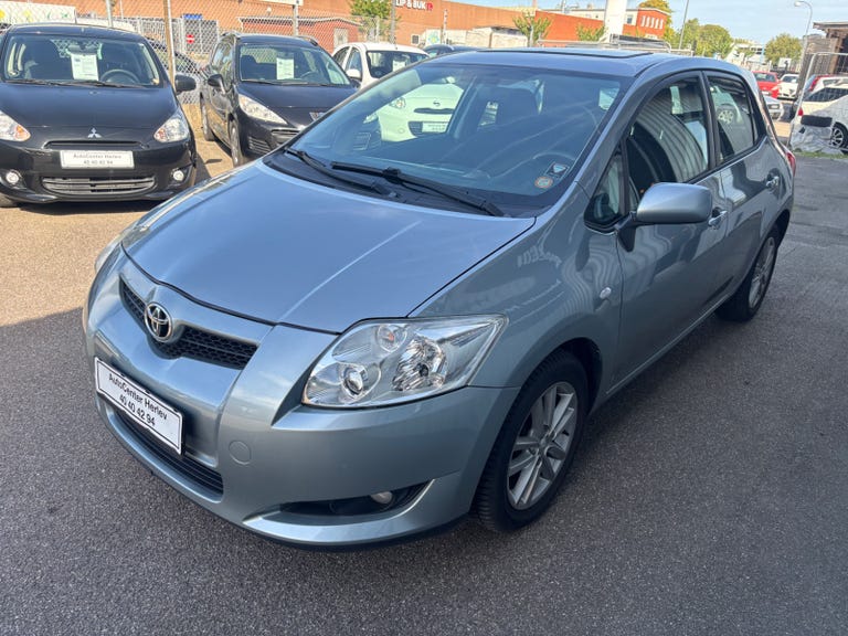 Toyota Auris Luna+
