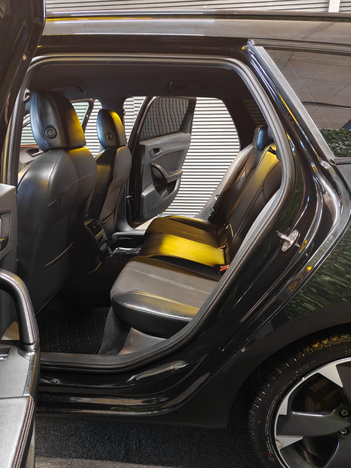 Billede af Cupra Leon 1,5 eTSi High Sportstourer DSG