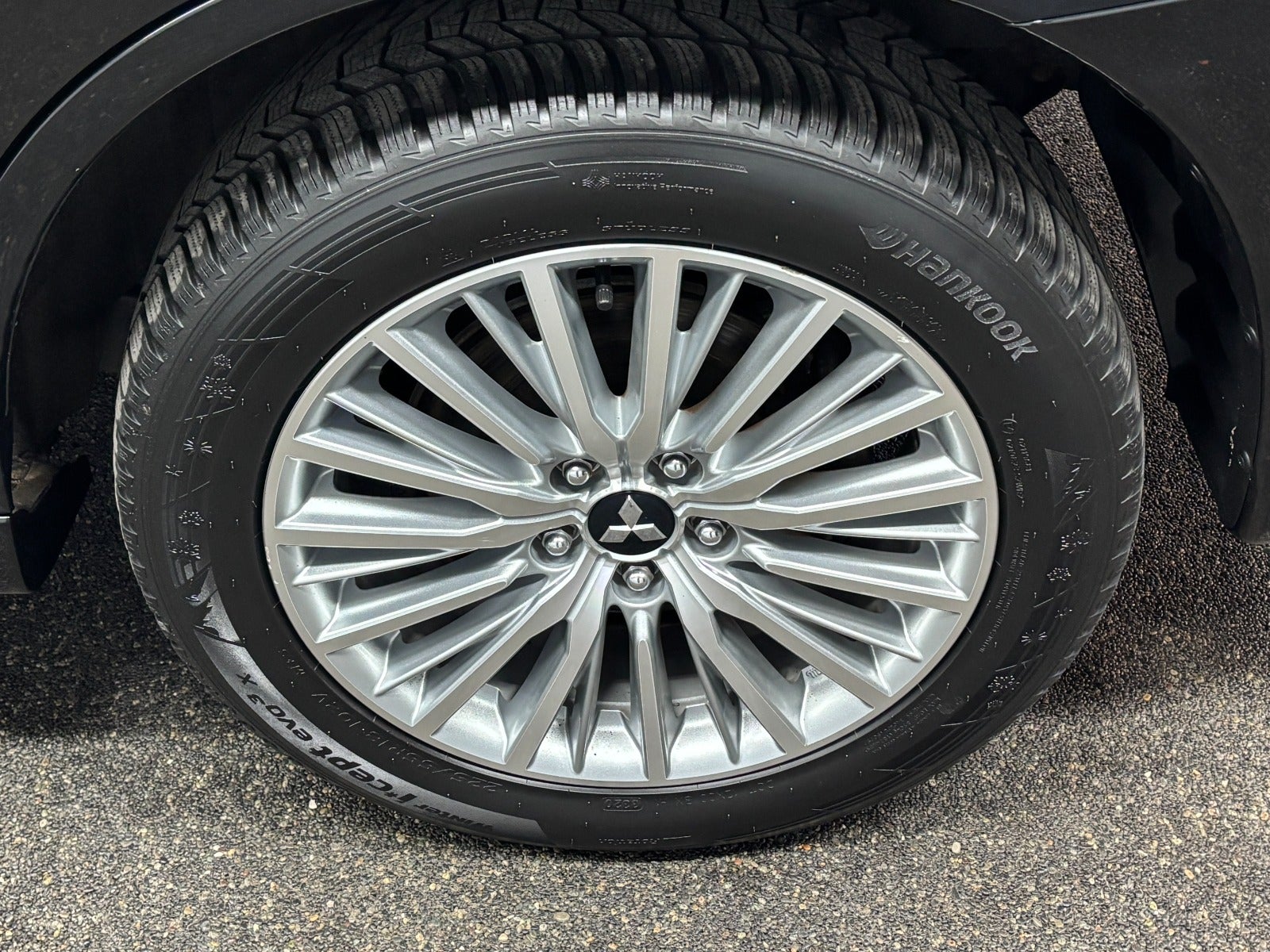 Billede af Mitsubishi Outlander 2,4 PHEV Intense CVT 4WD