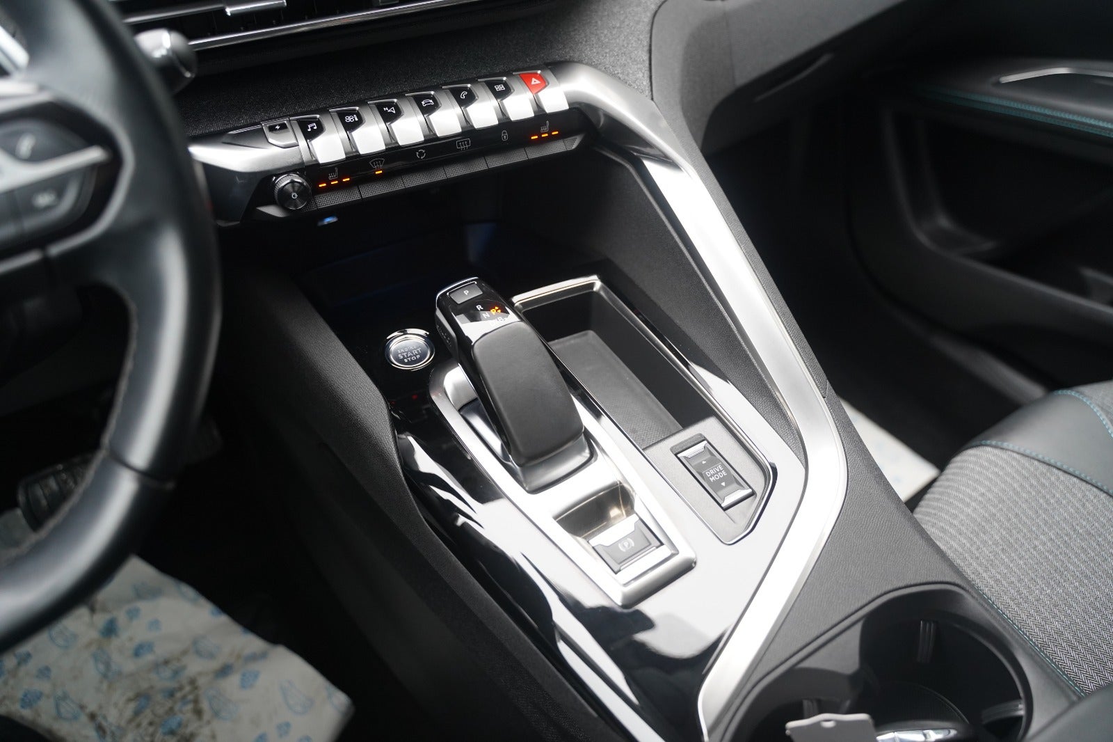 Billede af Peugeot 3008 1,6 Hybrid Allure Pack EAT8