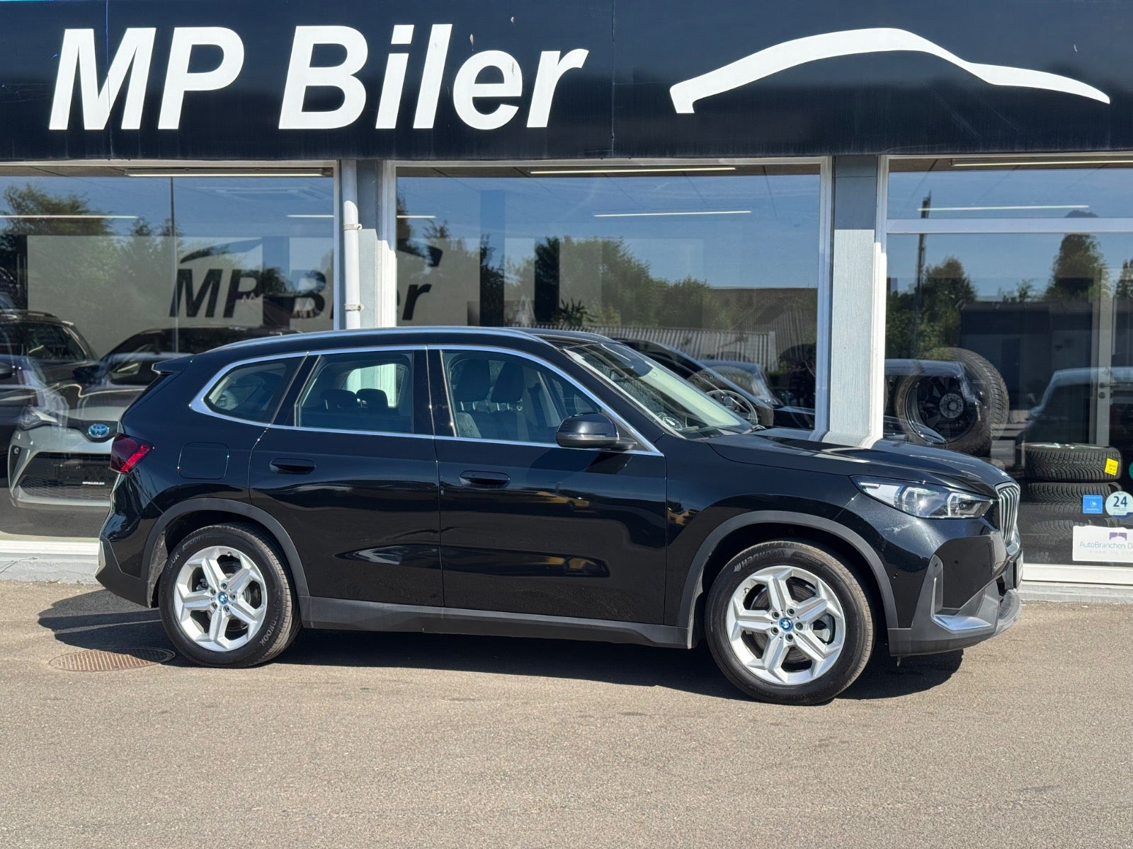 Billede af BMW iX1 xDrive30 X-Line