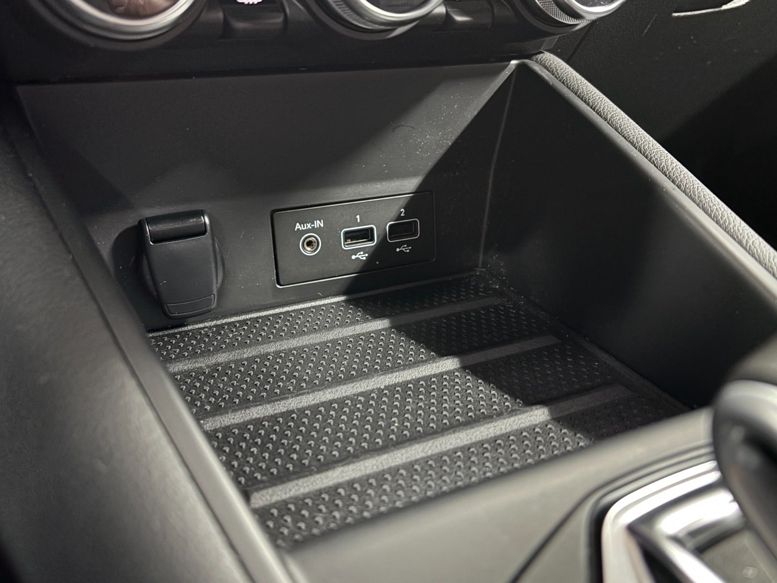 Billede af Renault Captur 1,6 E-Tech Intens